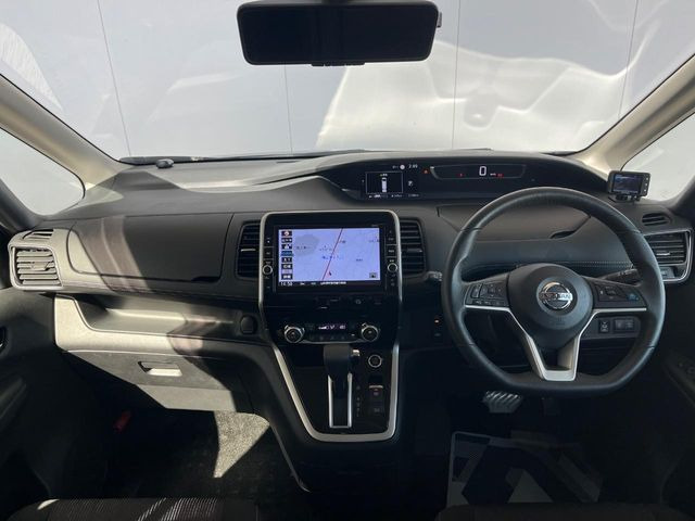 セレナ2.0 ハイウェイスター VセレクションII