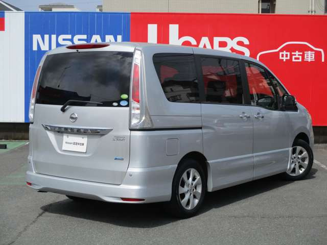 セレナ2.0 ハイウェイスター Vセレクション