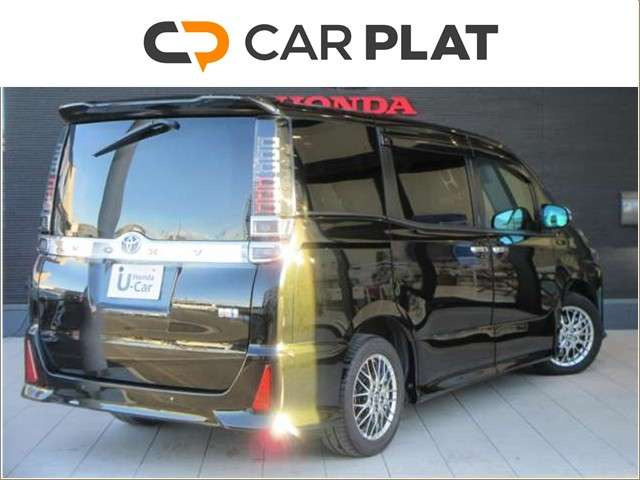 ヴォクシー1.8 ハイブリッド ZS 煌III