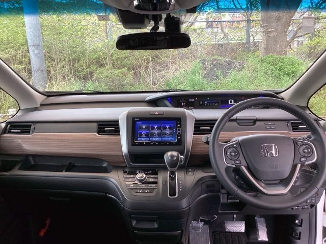 フリード1.5 クロスター