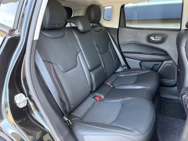 ���㕔���Ȃ��C�ɂȂ�悤�ȃL�Y�E�����ւ��蓙�A�傫�ȃ_���[�W�͂Ȃ��A�ǍD�ȏ�Ԃł��B