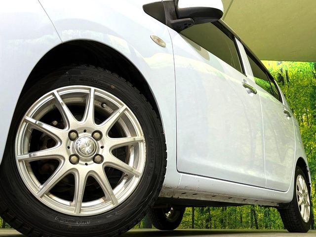 �y14�C���`�A���~�z�C�[���z�O�ςɃ}�b�`�����A���~�z�C�[���𑕒����Ă���܂��B�e��A���~�z�C�[����A�X�^�b�h���X�^�C�����戵�����Ă���܂��B���񂲑��k����������