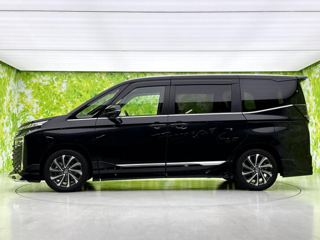 ヴォクシー1.8 ハイブリッド S-Z