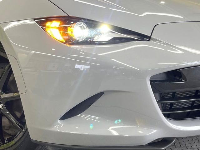 �yLED�w�b�h���C�g�z���V����ԑ��s�����ǍD�Ȏ��E���m�ۂ����S���ĉ^�]�ł��鍂�P�xLED�w�b�h���C�g�𑕔�!�_�����x�������A����d�͂��}�����Ă��܂��B