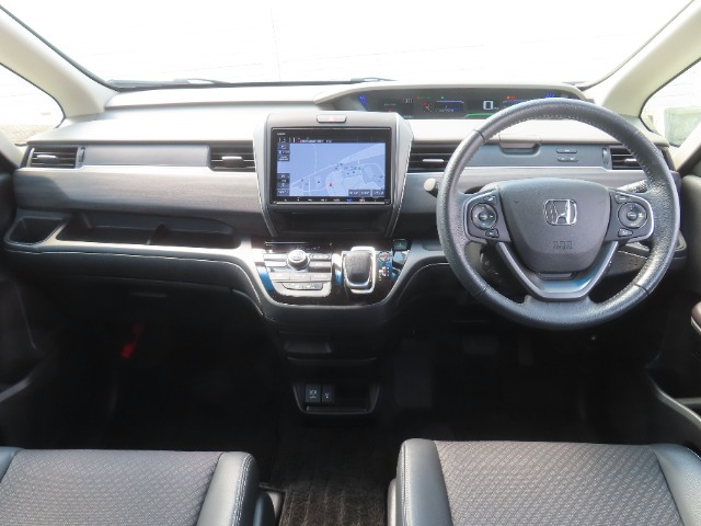 フリード+1.5 ハイブリッド G