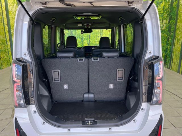 ���i�̂���������ʋ΁A���}���ɏ\���ȉ׎��X�y�[�X���m�ۂ��Ă���܂��B�Z�J���h�V�[�g��|���ƁA�傫�ȉו��̐ύڂ��\�ł���