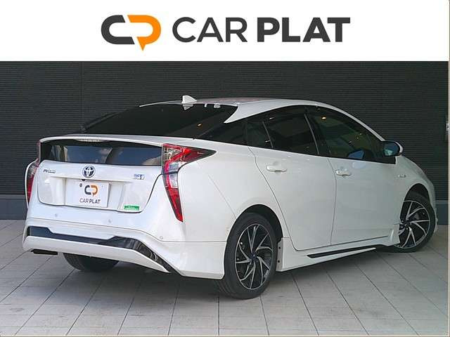 プリウス1.8 S セーフティ プラス