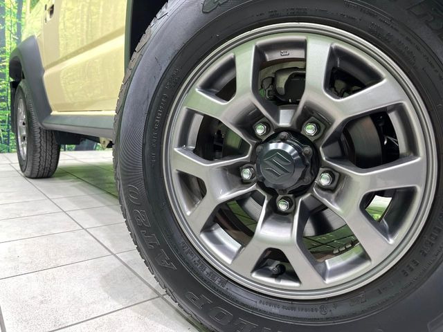 �y����15�C���`�A���~�z�C�[���z�O�ςɃ}�b�`���������A���~�z�C�[���𑕒����Ă���܂��B�e��ЊO�A���~�z�C�[����A�X�^�b�h���X�^�C�����戵�����Ă���܂��B���񂲑��k����������