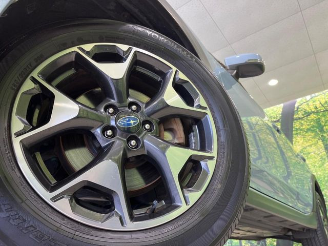 �y����17�C���`�A���~�z�C�[���z�O�ςɃ}�b�`���������A���~�z�C�[���𑕒����Ă���܂��B�e��ЊO�A���~�z�C�[����A�X�^�b�h���X�^�C�����戵�����Ă���܂��B���񂲑��k����������