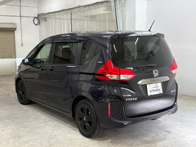 フリード1.5 ハイブリッド G