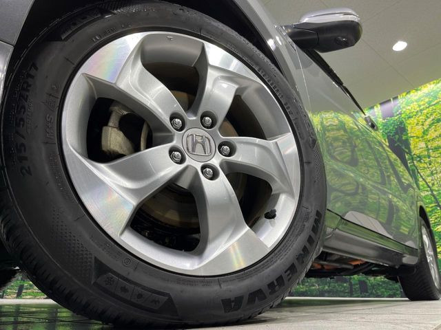 �y����17�C���`�A���~�z�C�[���z�O�ςɃ}�b�`���������A���~�z�C�[���𑕒����Ă���܂��B�e��ЊO�A���~�z�C�[����A�X�^�b�h���X�^�C�����戵�����Ă���܂��B���񂲑��k����������