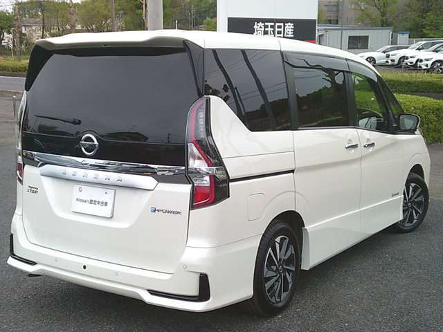 セレナ1.2 e-POWER ハイウェイスターV