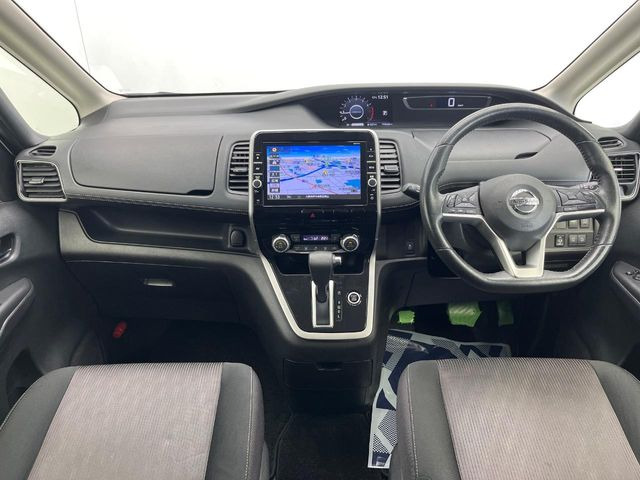 セレナ2.0 ハイウェイスター Vセレクション