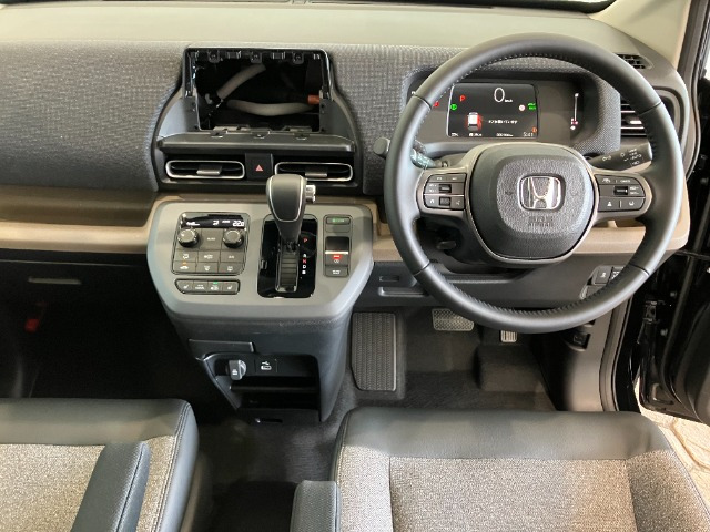 フリード1.5 e:HEV エアー EX