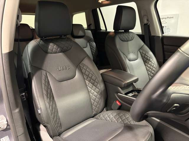 コマンダー2.0 リミテッド ディーゼル 4WD