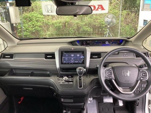 フリード1.5 G ホンダセンシング