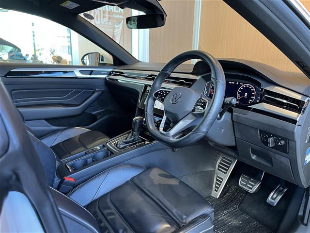 アルテオンシューティングブレークTSI 4モーション Rライン アドバンス 4WD