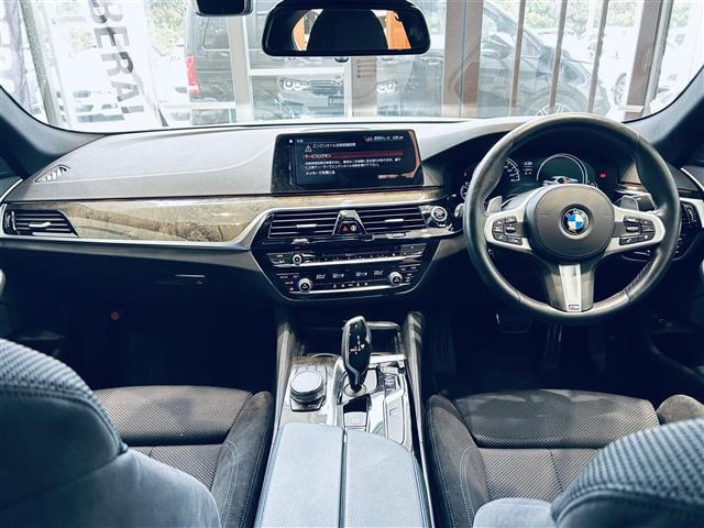 5シリーズセダン523d Mスポーツ