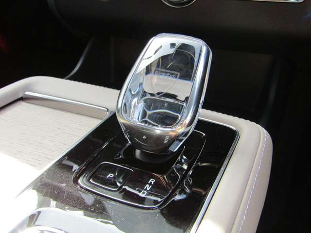 XC90ウルトラ B5 AWD 4WD