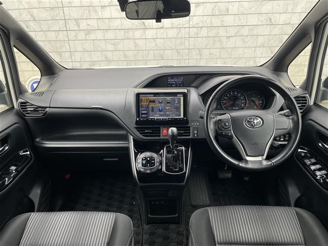 ヴォクシー2.0 ZS 煌II