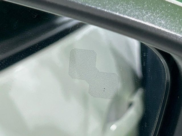 �y�u���C���h�X�|�b�g���j�^�����O�z���s���A�h�A�~���[�̎��p�ɂȂ�₷���ӏ��Ɍ㑱�Ԃ��ڋ߂���ƃT�C�h�~���[�t�߂Ɍx����\���A�h���C�o�[�ɒ��ӊ��N�����Ă���܂��B