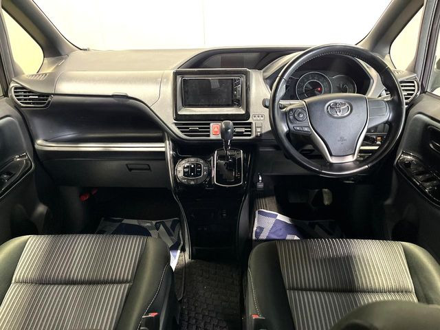 ヴォクシー2.0 ZS