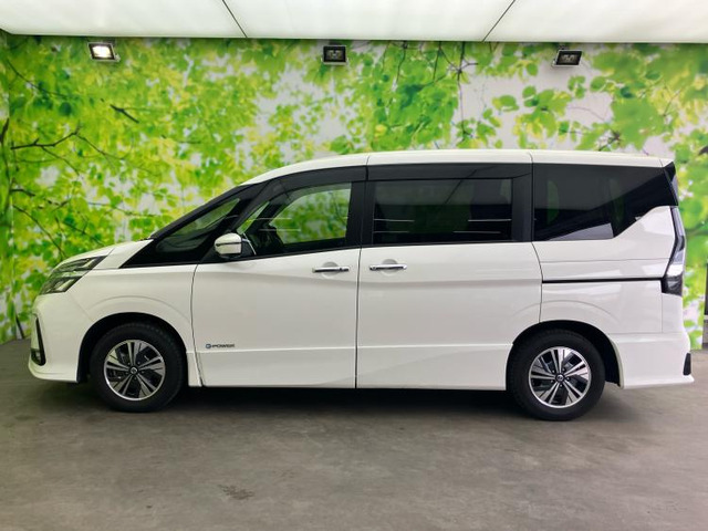 セレナ1.2 e-POWER ハイウェイスターV