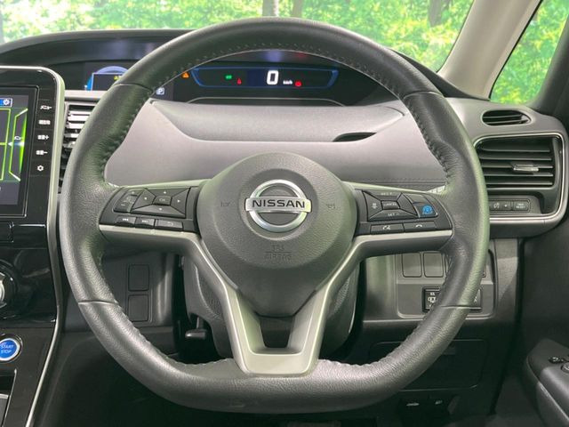 �y�����v�����X�e�A�����O�z�㎿�Ȋv���g�p���邱�ƂŁA��ɂ����������݂ƂĂ��^�]���₷���n���h���ł���