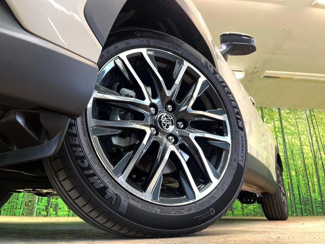 �y�����A���~�z�C�[���z�O�ςɃ}�b�`���������A���~�z�C�[���𑕒����Ă���܂��B�e��ЊO�A���~�z�C�[����A�X�^�b�h���X�^�C�����戵�����Ă���܂��B���񂲑��k����������