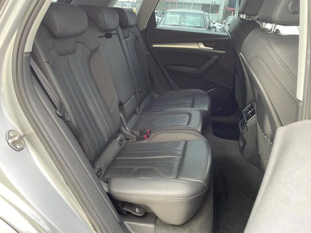 ���㕔���Ȃ��C�ɂȂ�悤�ȃL�Y�E�����ւ��蓙�A�傫�ȃ_���[�W�͂Ȃ��A�ǍD�ȏ�Ԃł��B