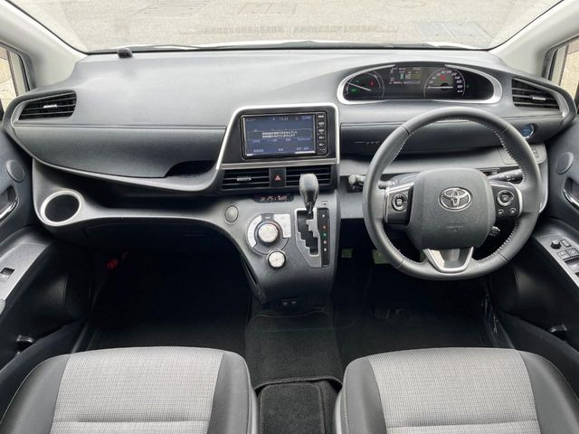 シエンタハイブリッド 1.5 ファンベース G セーフティエディションII