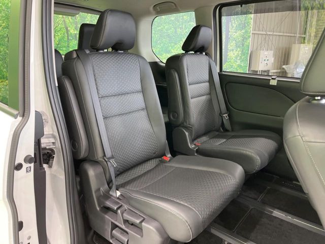 ���ڒ����̓E�H�[�N�X���[�ƂȂ��Ă���܂��B���ڂƎO��ڂ̈ړ�����~�肪�Ƃ��Ă��y�ɂȂ�̂ŁA���~��̍ۂ��X�g���X�������邱�Ƃ͂���܂����