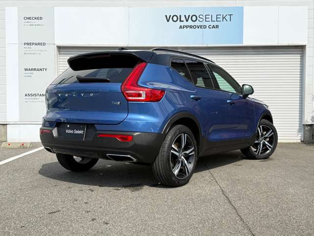 XC40T4 AWD Rデザイン 4WD