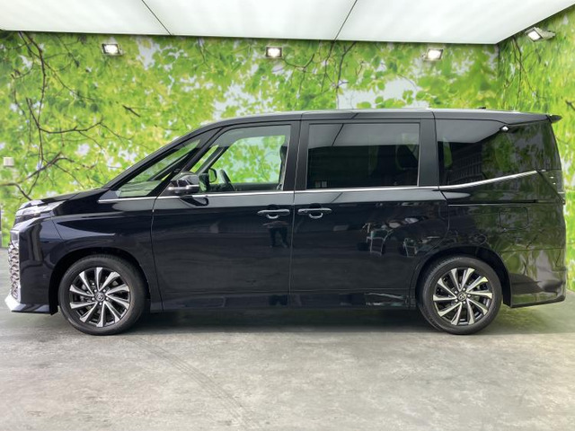 ヴォクシー1.8 ハイブリッド S-Z