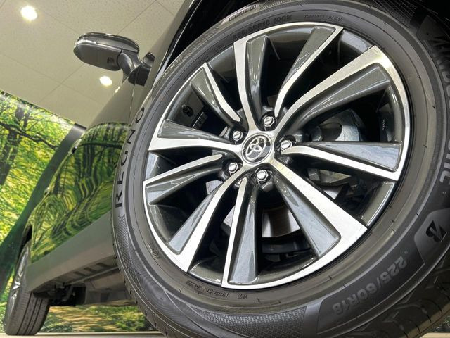 �y����18�C���`�A���~�z�C�[���z�O�ςɃ}�b�`���������A���~�z�C�[���𑕒����Ă���܂��B�e��ЊO�A���~�z�C�[����A�X�^�b�h���X�^�C�����戵�����Ă���܂��B���񂲑��k����������