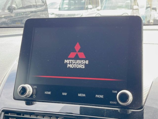 �y�����i�r�z�l�C�̏����i�r�𑕔����Ă���܂��B�i�r�̎g���₷���͂������A�I�[�f�B�I�@�\���[��!�L�����v�◷�s�͂������A�ʋ΂┃�����ȂǕ��i�̃h���C�u���y�����Ȃ�͂���