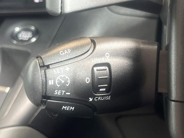 ���I�[�g�N���[�Y�R���g���[��:�������H�⎩���Ԑ�p���H���ɂāA�葬���q���\�ƂȂ�֗��ȋ@�\�ł��B�������ړ��̍ۂł����ɂ����֗��ɂ��g�����������܂���