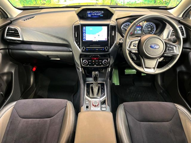 フォレスター1.8 スポーツ 4WD