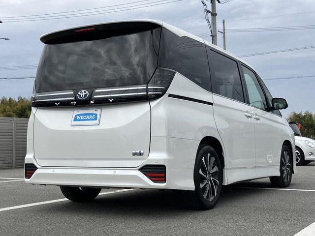 ヴォクシー1.8 ハイブリッド S-Z