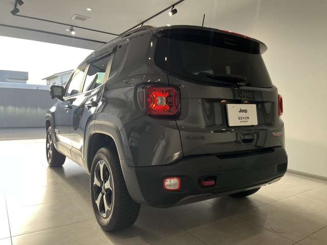 レネゲードトレイルホーク 4WD