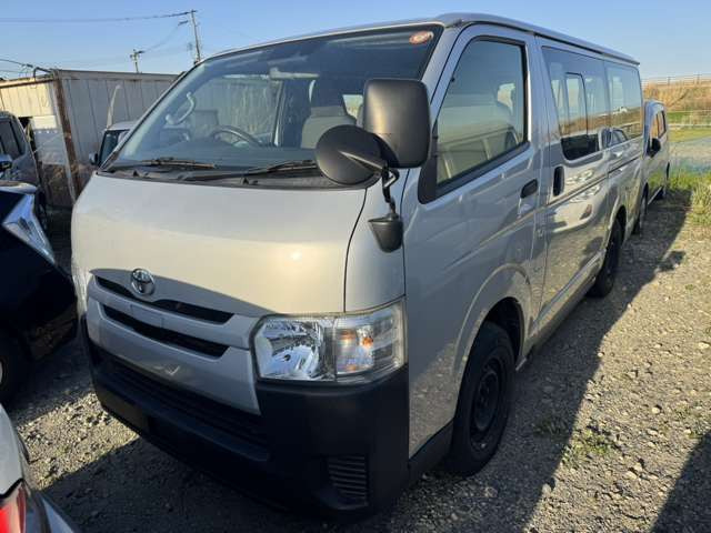 ハイエースバン2.8 DX ロング ディーゼル 4WD