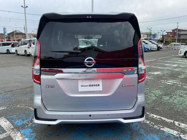 セレナ1.2 e-POWER ハイウェイスターV