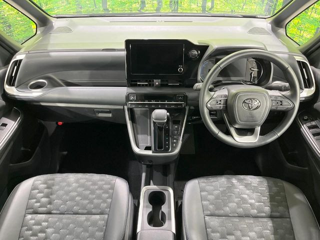 ヴォクシー1.8 ハイブリッド S-Z