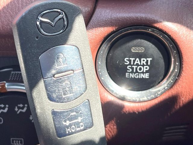 �y�A�h�o���X�g�L�[�z�J�o����|�P�b�g�ɓ��ꂽ�܂܂ł��h�A�̎{���E�������\�ȃX�}�[�g�L�[�𑕔��B�G���W���̃I���E�I�t�����J�M�����o���K�v����������Ƃ��Ă��֗��ł���