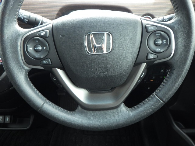 フリード1.5 ハイブリッド クロスター ホンダセンシング