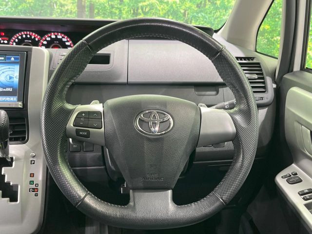 �y�����v�����X�e�A�����O�z�㎿�Ȋv���g�p���邱�ƂŁA��ɂ����������݂ƂĂ��^�]���₷���n���h���ł���