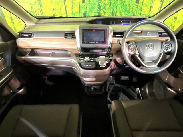 フリード1.5 ハイブリッド G