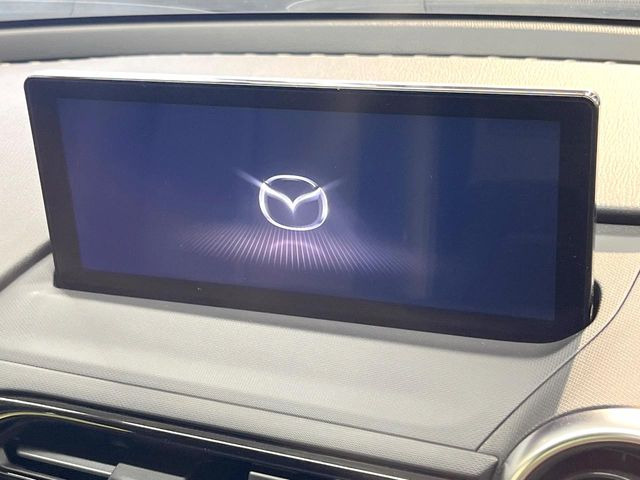 �y10.25�C���`�}�c�_�R�l�N�g�z�ԓ��̕��͋C�Ƀ}�b�`������^�f�B�X�v���C�B�X�}�z�ڑ��ł̃i�r�g�p��Bluetooth�Đ����A�l�X�ȋ@�\���y���߂܂��B�����I�ȃ_�C�������삪�\�ŁA�g��������ǍD�ł��B