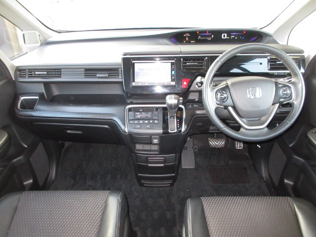 ステップワゴン1.5 スパーダ クールスピリット ホンダ センシング