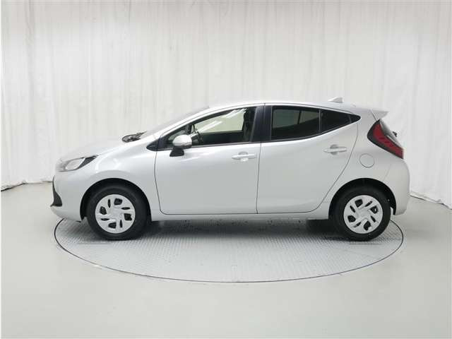 アクア1.5 X E-Four 4WD